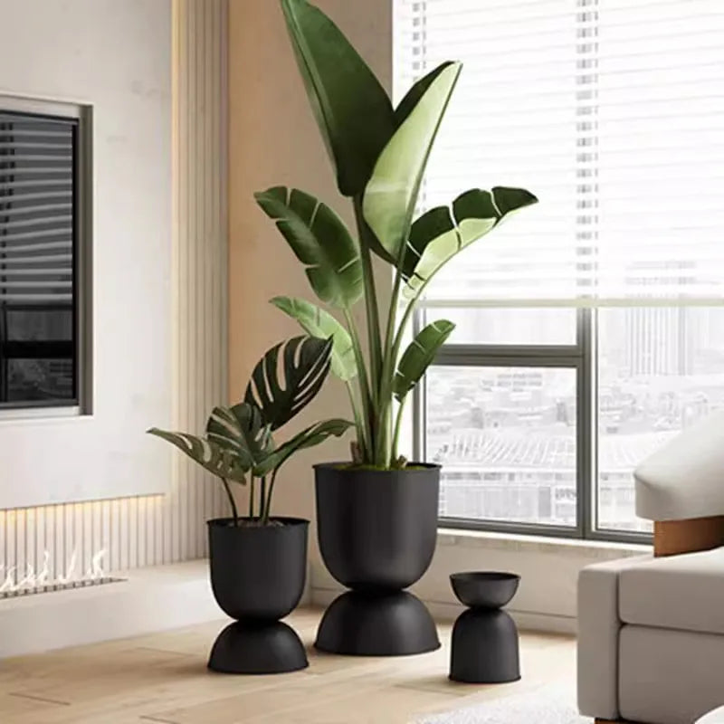 Elegant pots for plants and garden decorations - view 3