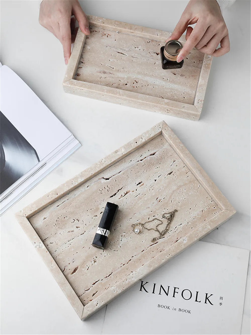 Minimalist marble tray for candles and jewelry
