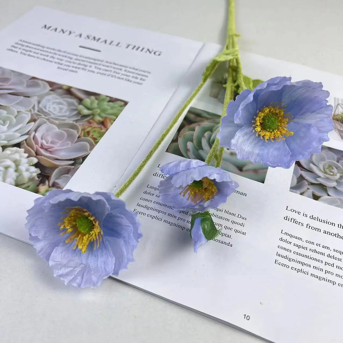 Bouquet of artificial silk flowers for various decorations - Blue