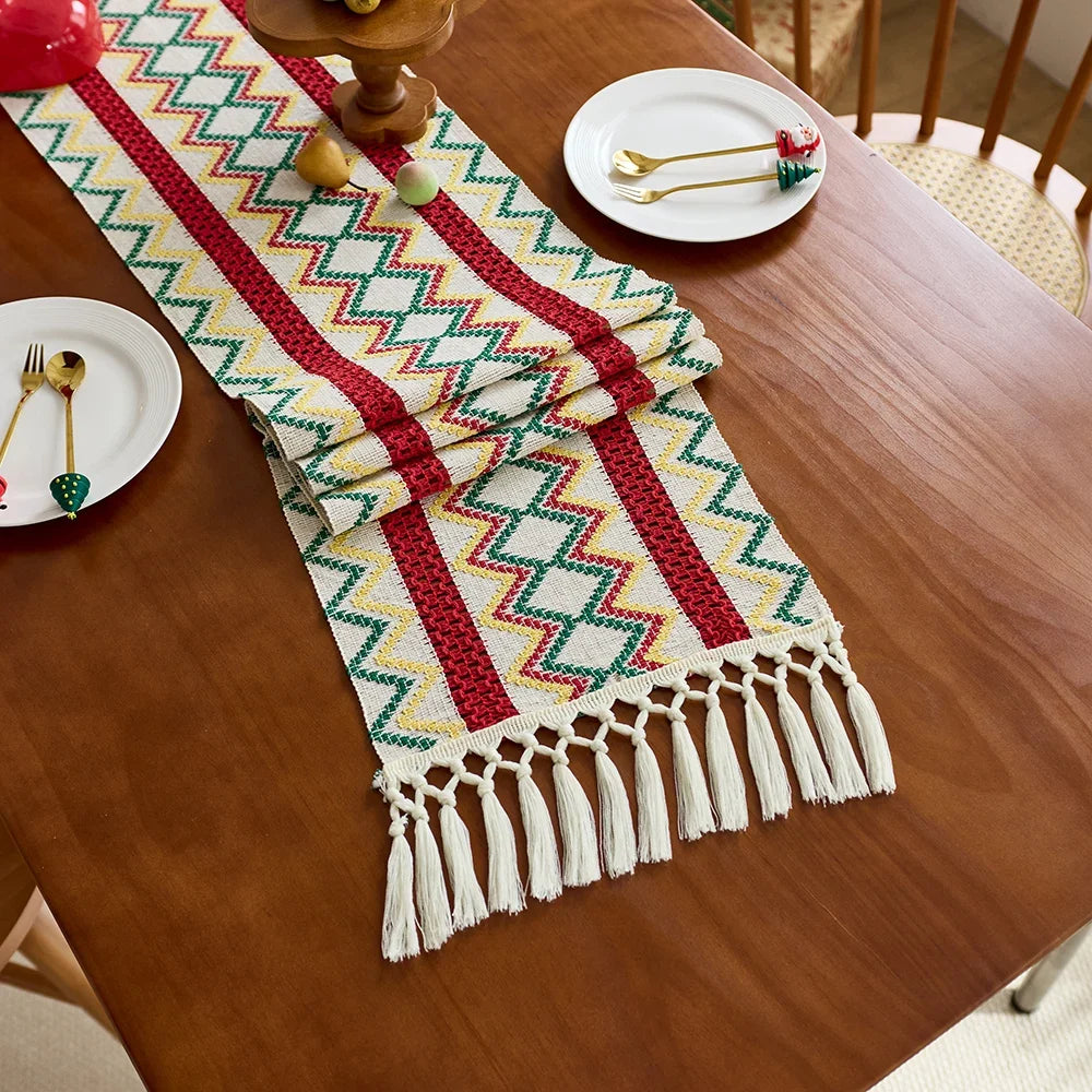 Bohemian table runner Aztec pattern with pom-poms - view 7