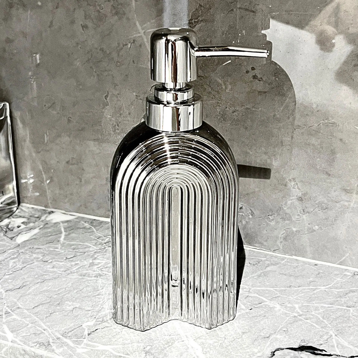 Creative bottle disinfectant for luxury hands bathroom - Silver / 350 ml