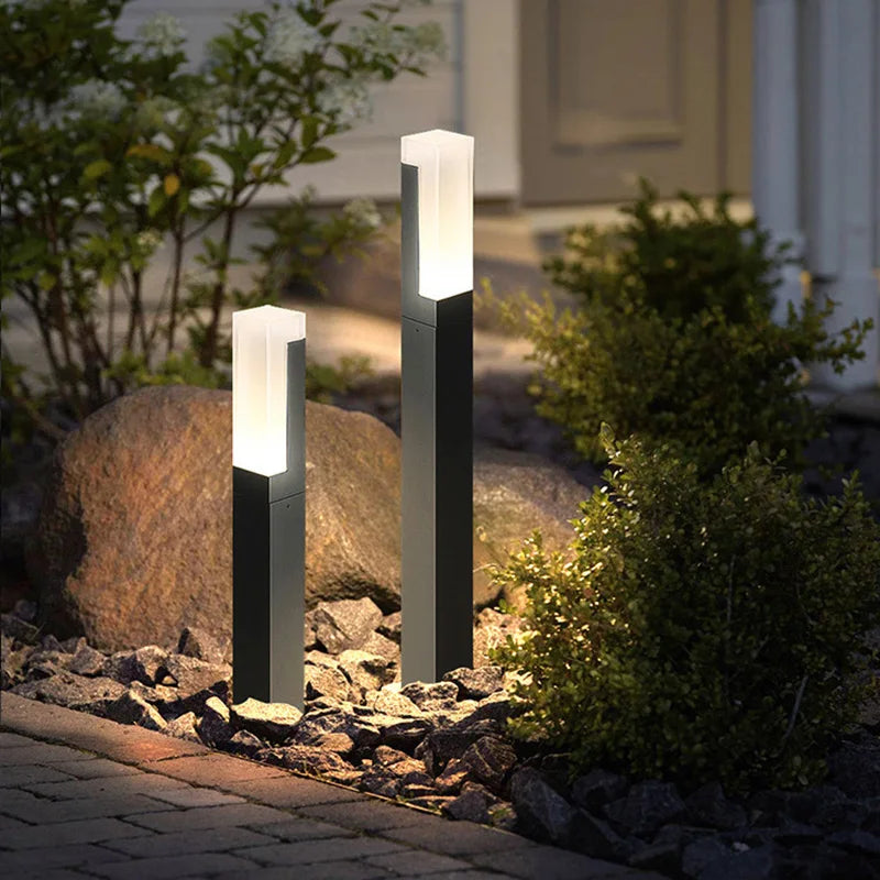 Waterproof outdoor led light column for garden and landscape - view 3