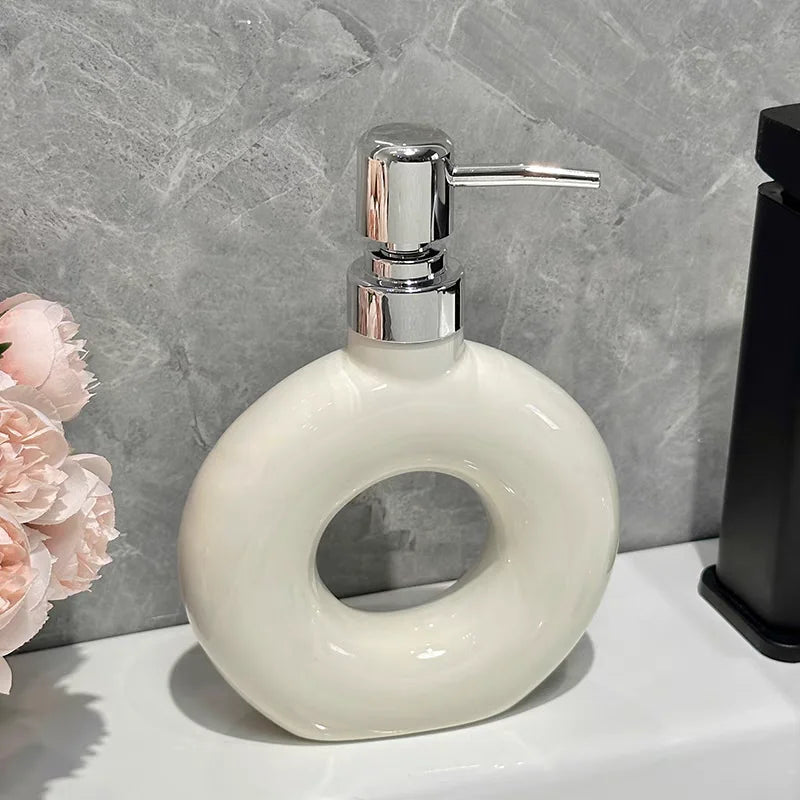 Soap dispenser gel shampoo and lotion for family - Round