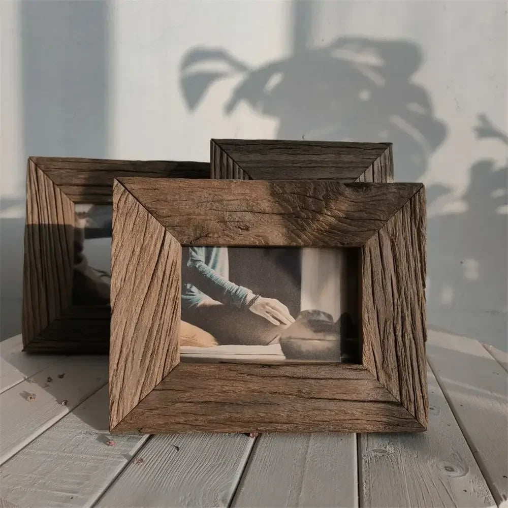Photo frame in solid wood vintage style patinated