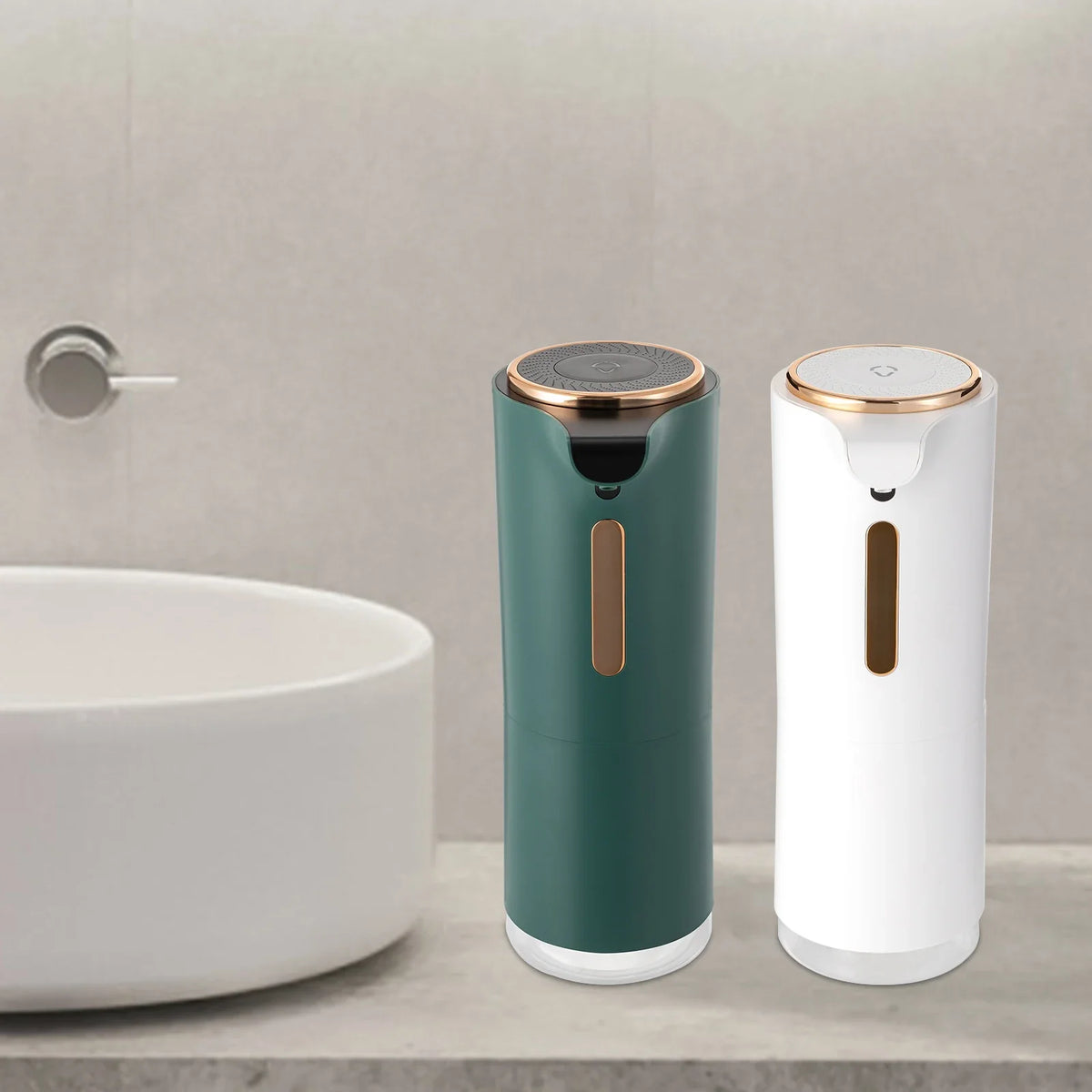 Automatic contactless soap dispenser with infrared sensor