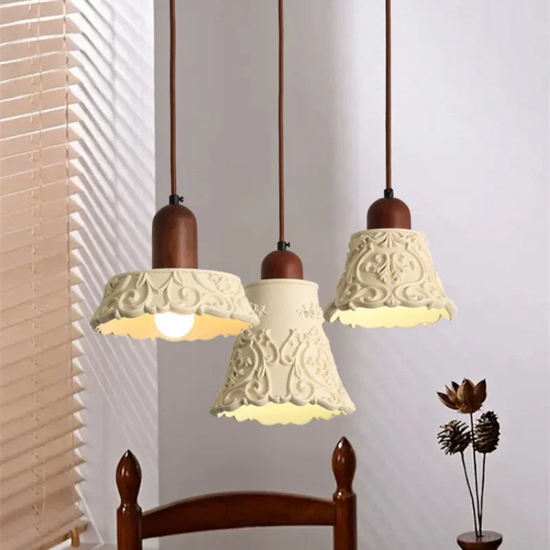 Antique creative chandelier in resin for retro decoration - view 2
