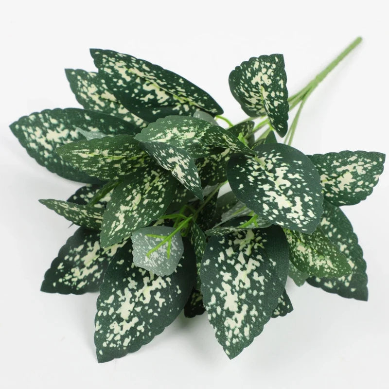 Diefenbago bamboo silk leaves for elegant decoration