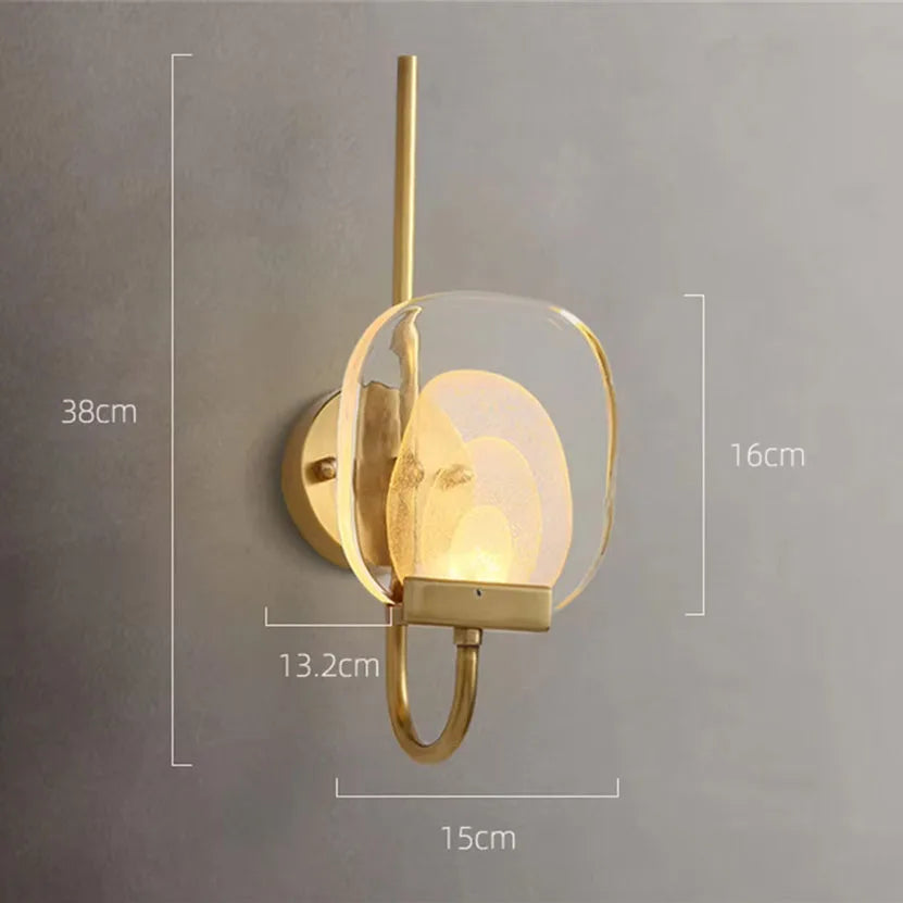 Led luxury wall sconce in brass and crystal modern design - One