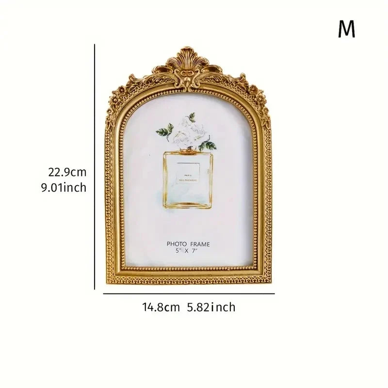 Golden Cadre Vintage Frame Retro Golden decor Photo Frame For Photo Display, Wedding Anniversary Party Christmas Valentine Gift - M