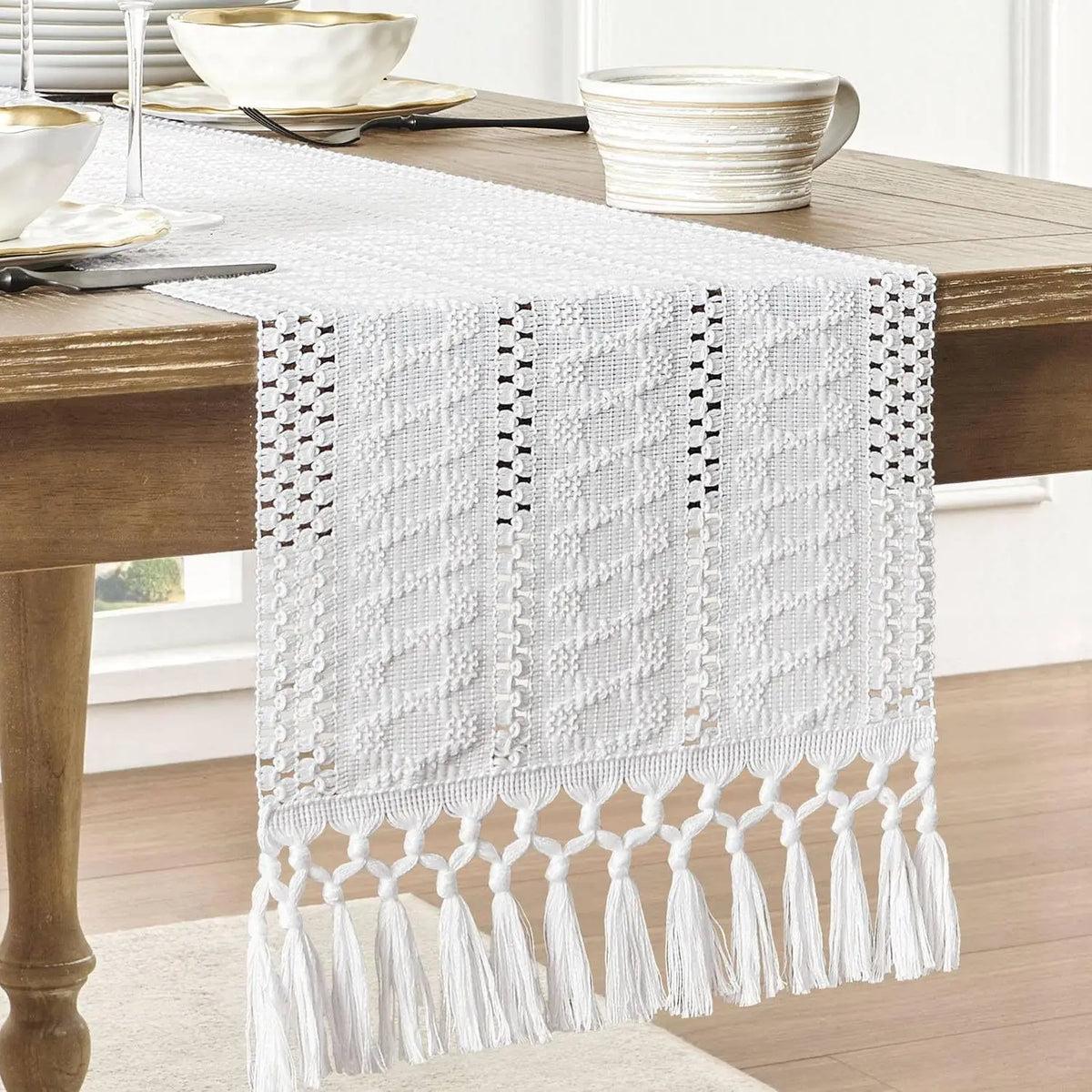 Macrame table runner bohemian ivory fringed - 30x120cm