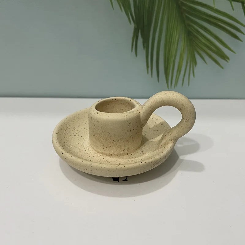 Nordic ceramic candle holder for elegant interior decoration - Closed Mouth - Yellow
