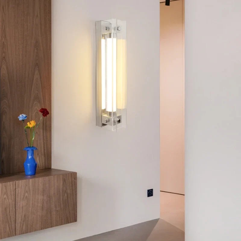 Modern wall sconce in aluminium and glass artistic design - view 3