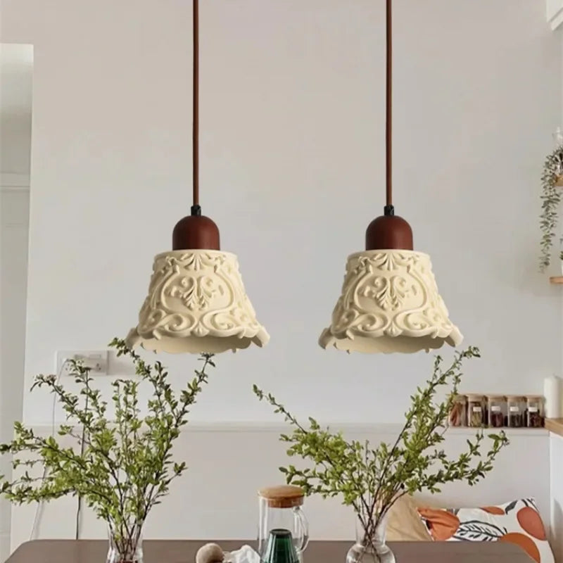 Antique creative chandelier in resin for retro decoration