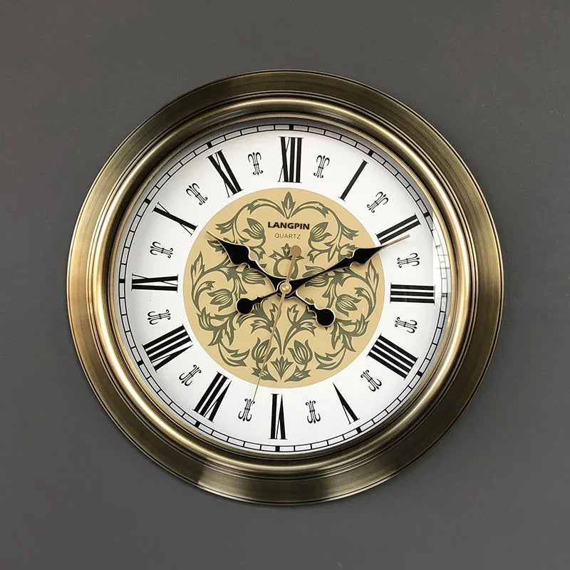 Retro wall clock in vintage gold metal silent interior decoration - view 2
