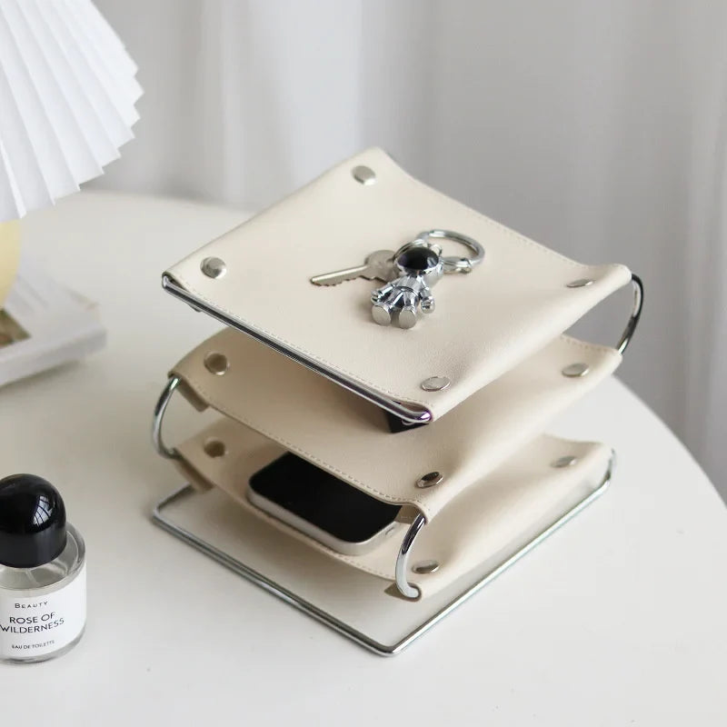 Leather top for cosmetic and jewelry storage - view 3