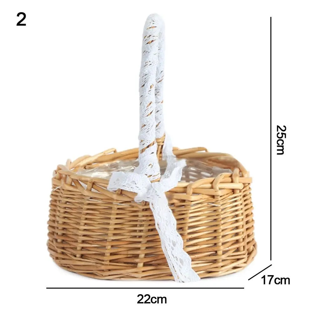 Braided basket in half-moon rattan with robust handle - Style 2