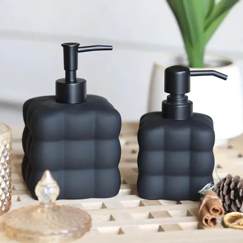 Ceramic creative soap dispenser for disinfectant and shampoo - view 2