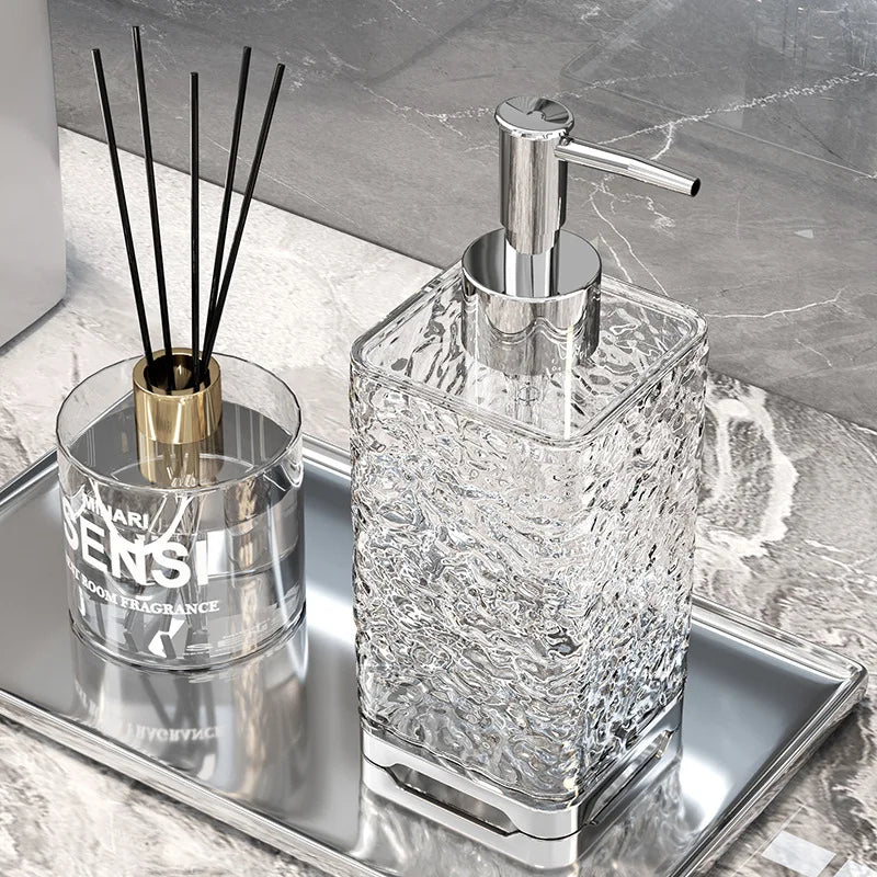 Acrylic rechargeable soap dispenser for daily use - view 4