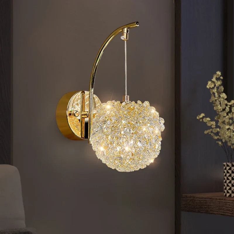 Wall sconce in crystal and metal gold elegant design for modern interior