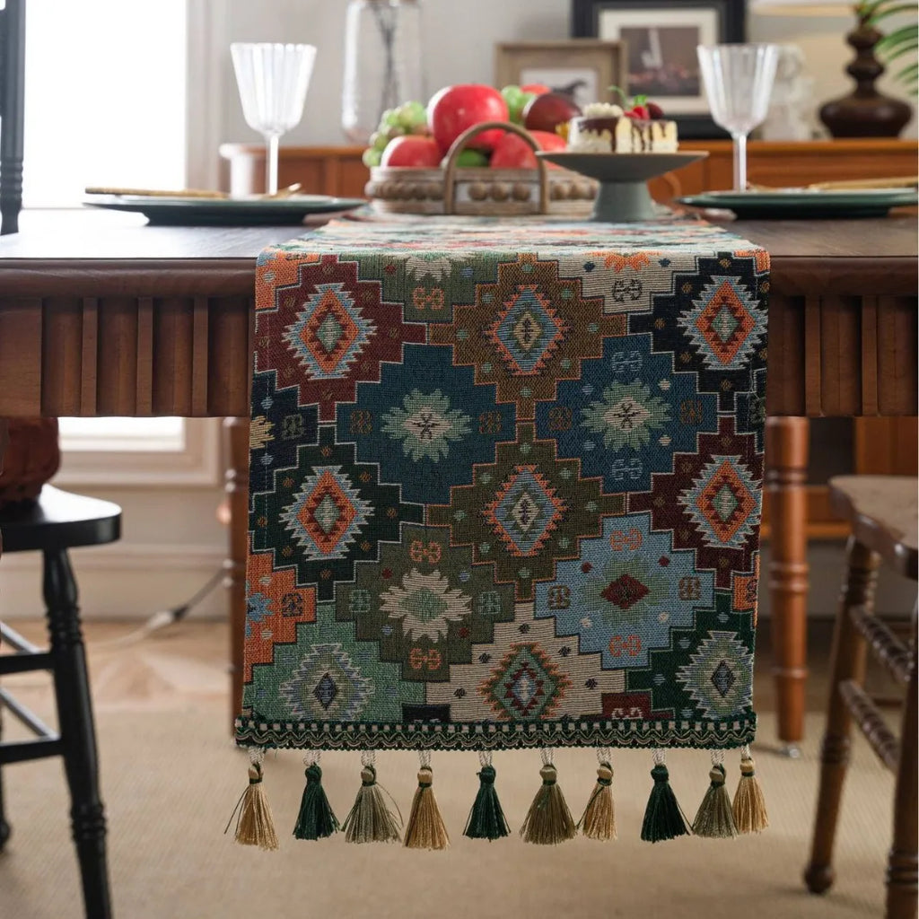 Charming Country Green Floral Jacquard Table Runner - 33x120cm