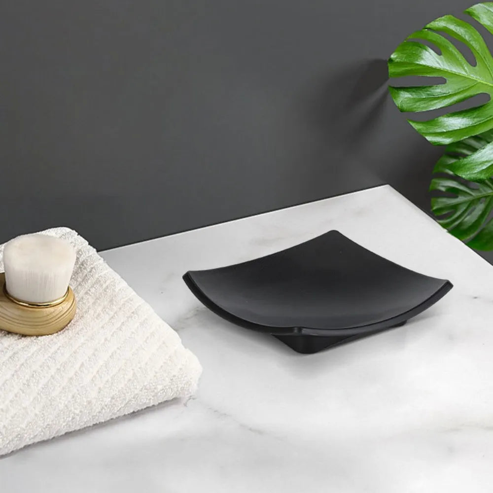 Square dish holder in arch for hotels and restaurants