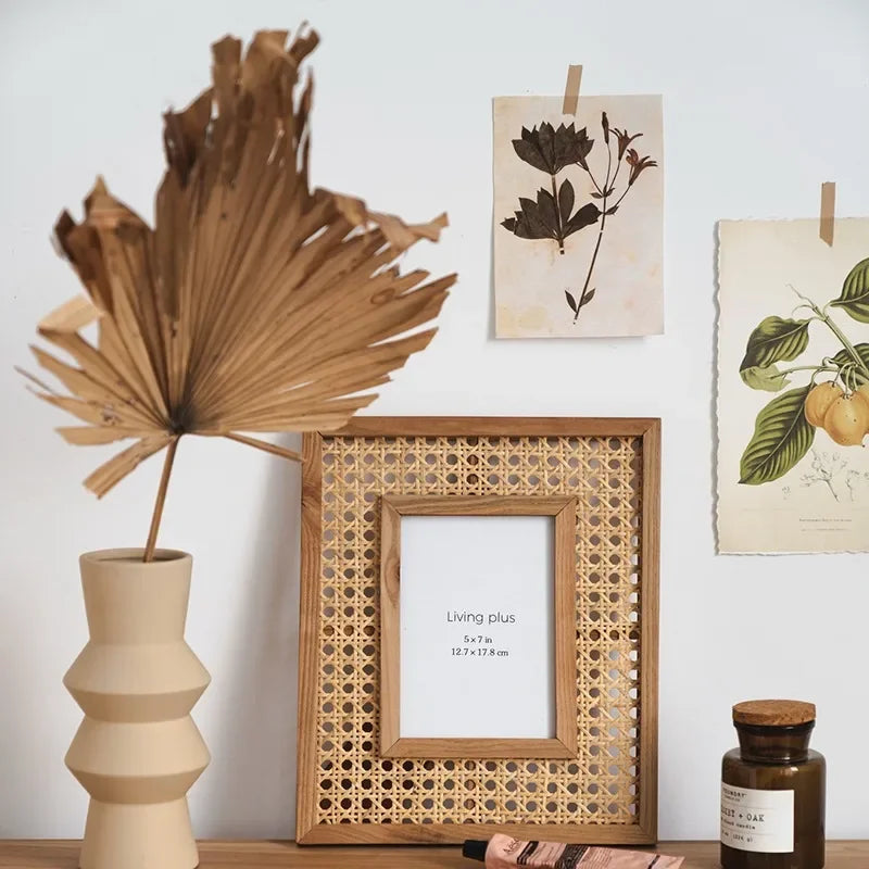 5x7 in Boho Rattan Picture Frame with Wooden Border, Wall Photo Frames for Family Photo Gifts Rattan Wall decor