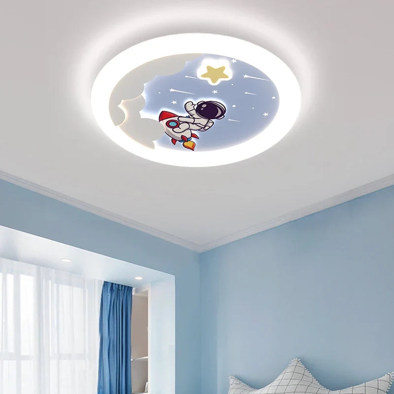 Astronaut ceiling lamp for children's room design playful and protective - view 4