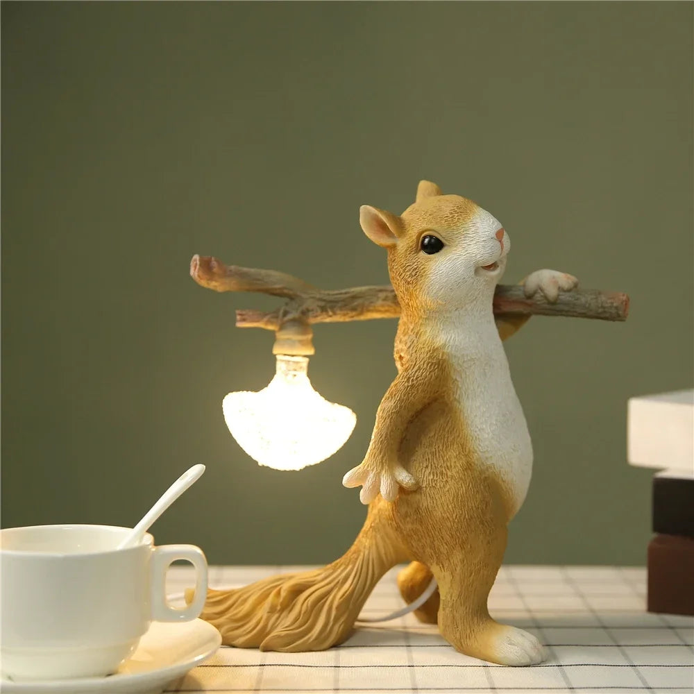 Squirrel table lamp in small decorative child light resin