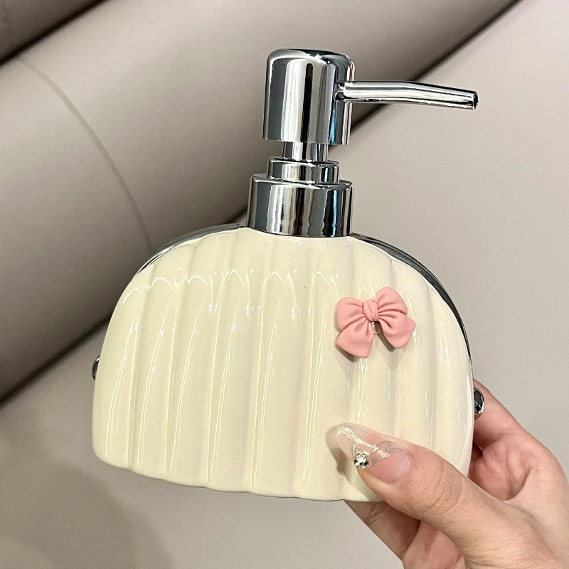 Nordic Ceramic Emulsion Bottle, Elegant Bag-Shaped Shampoo Dispenser, Exquisite Soap Bottle, Bathroom Accessories - view 2