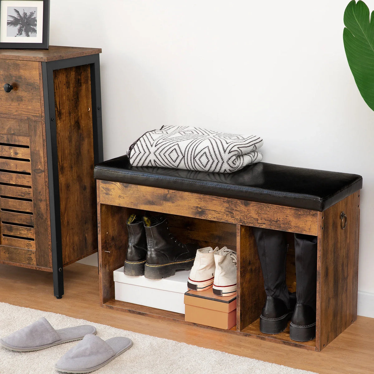 Shoe bench with comfortable storage and sitting - view 4