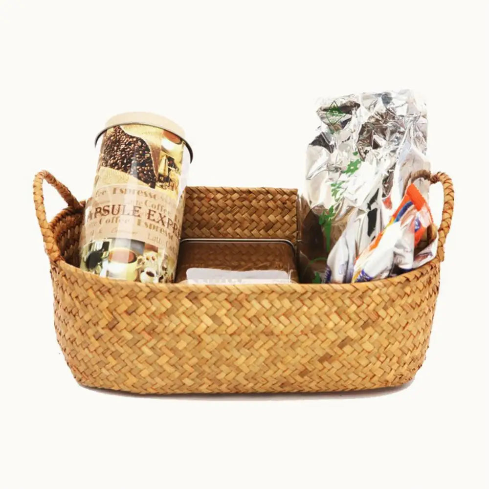 Storage baskets of rattan and braided straw for plants and other objects - view 3