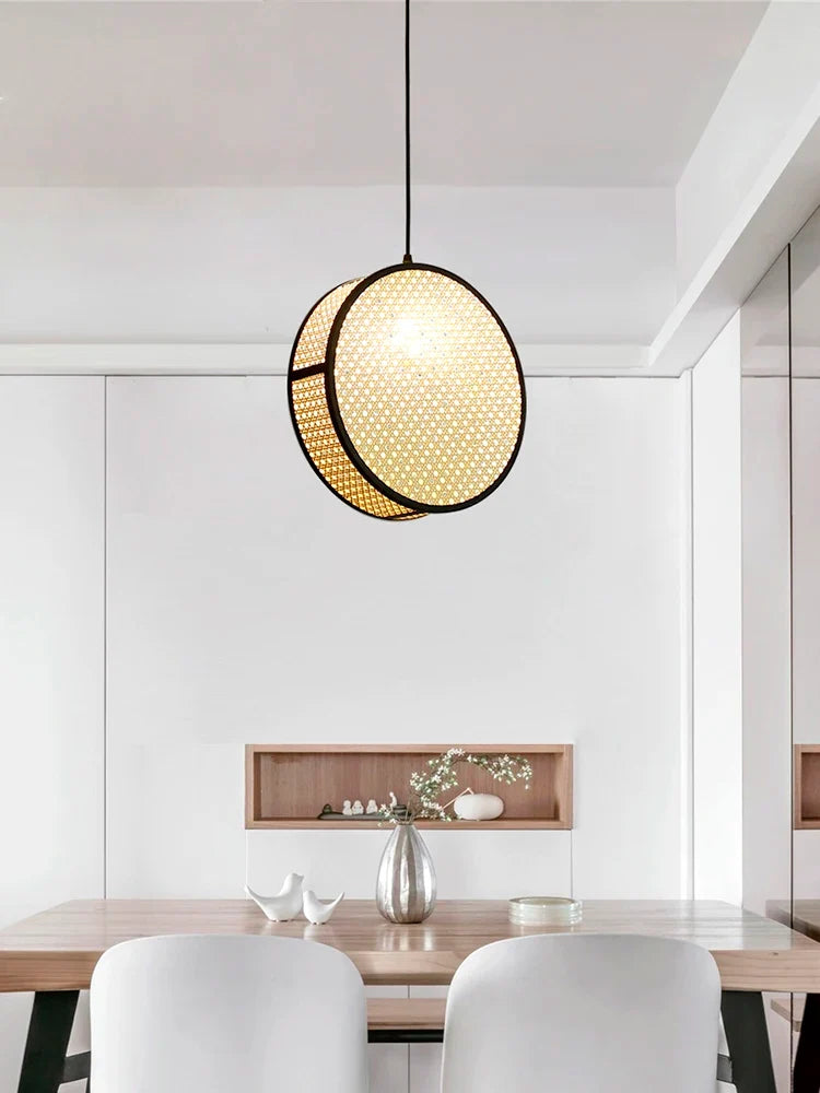 Creative lustre in woven rattan for elegant interior decoration