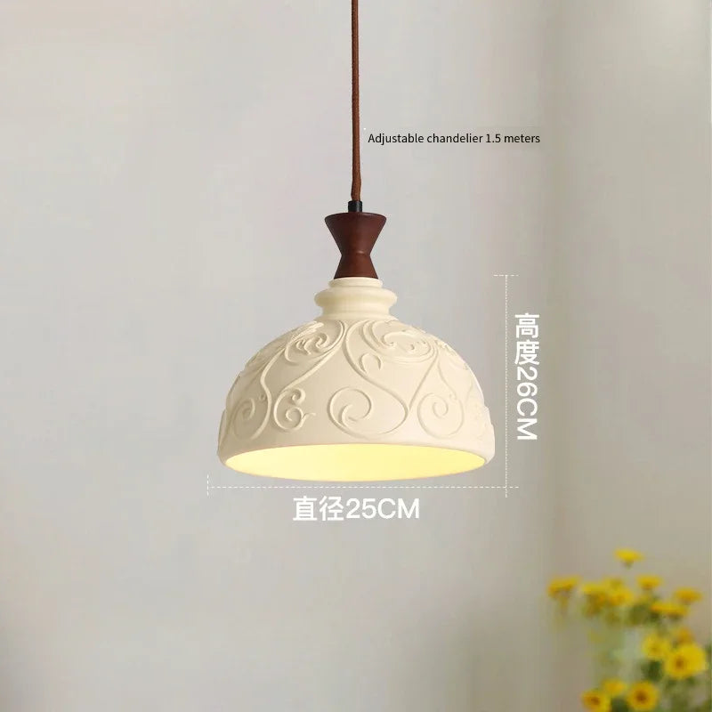 Antique creative chandelier in resin for retro decoration - G