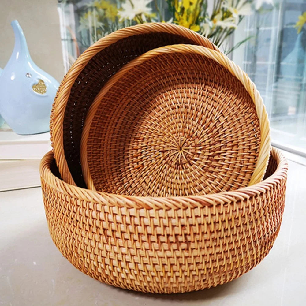 Round basket in woven rattan for fruit and snacks - view 3
