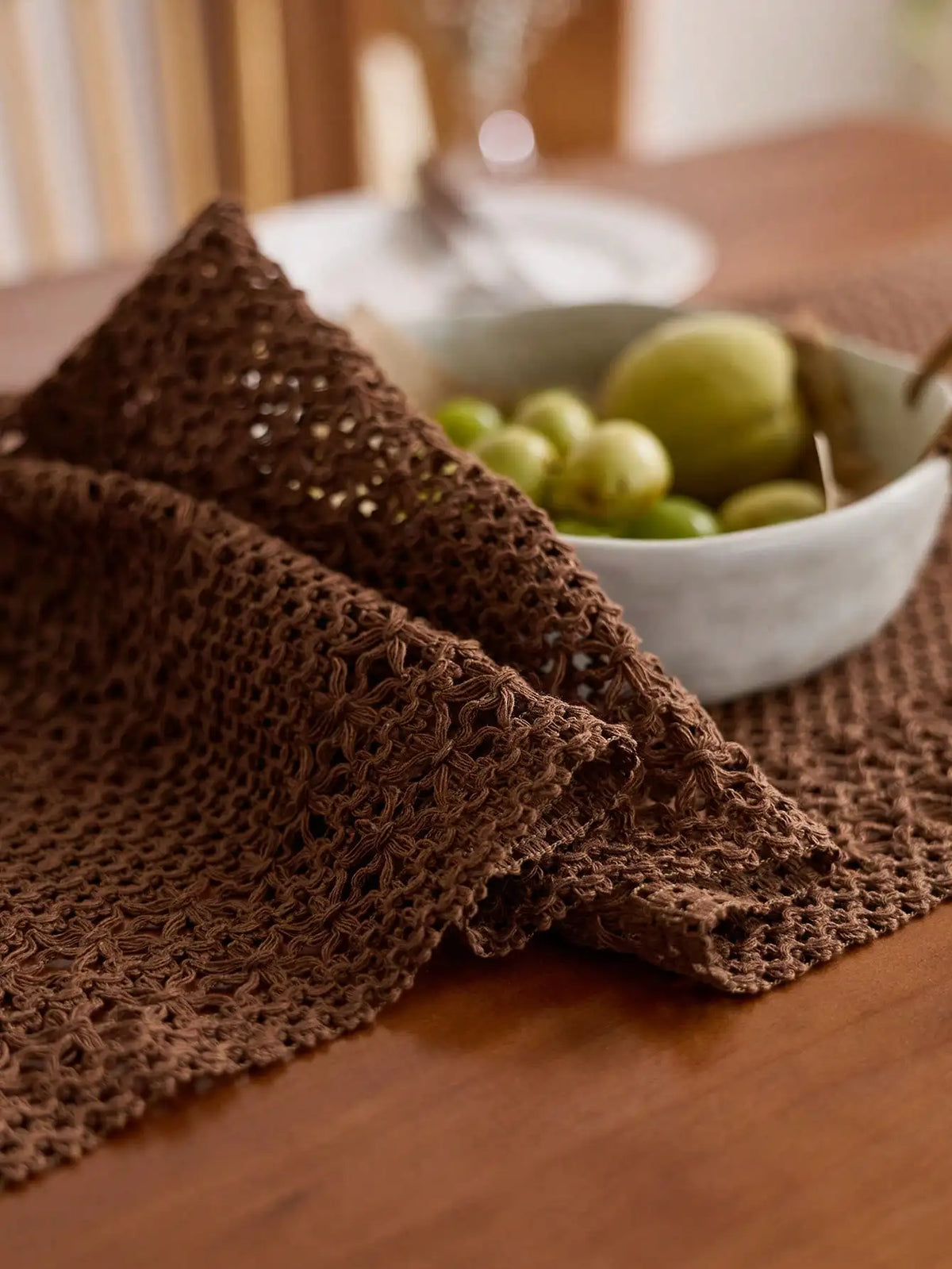 Nordic bohemian table runner woven with pom-poms - view 5