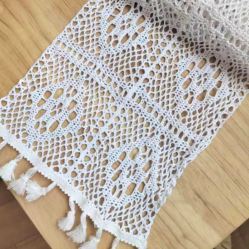 Lace table runner beige vintage pom-poms - 24x100cm