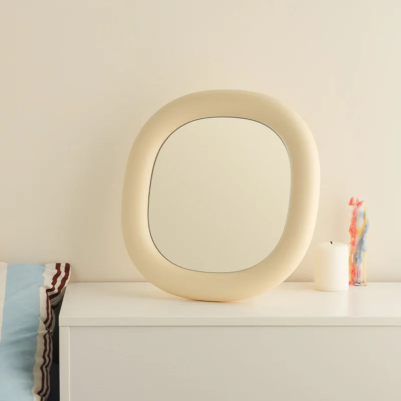 Decorative mirrors on the stand for office and makeup - view 4