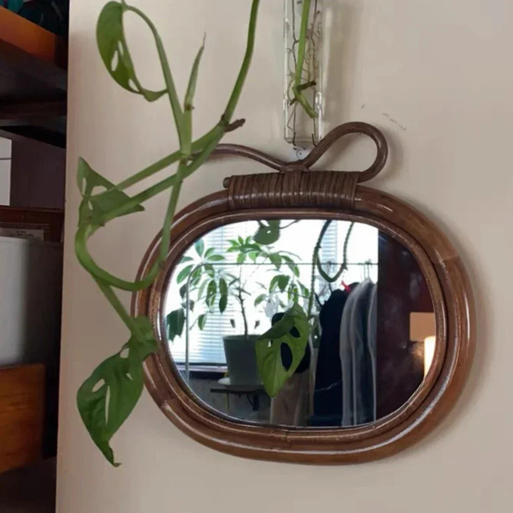 Round mirror in vintage decorative natural rattan apple shape - view 5