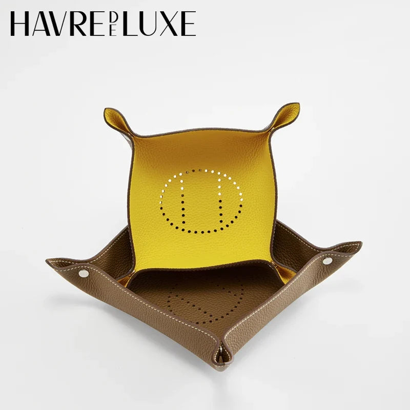 Folding leather storage tray for various objects - view 2