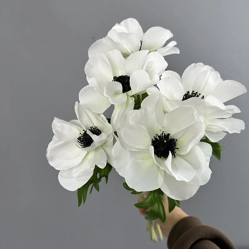 Artificial flowers in 3d printing for realistic decoration - White