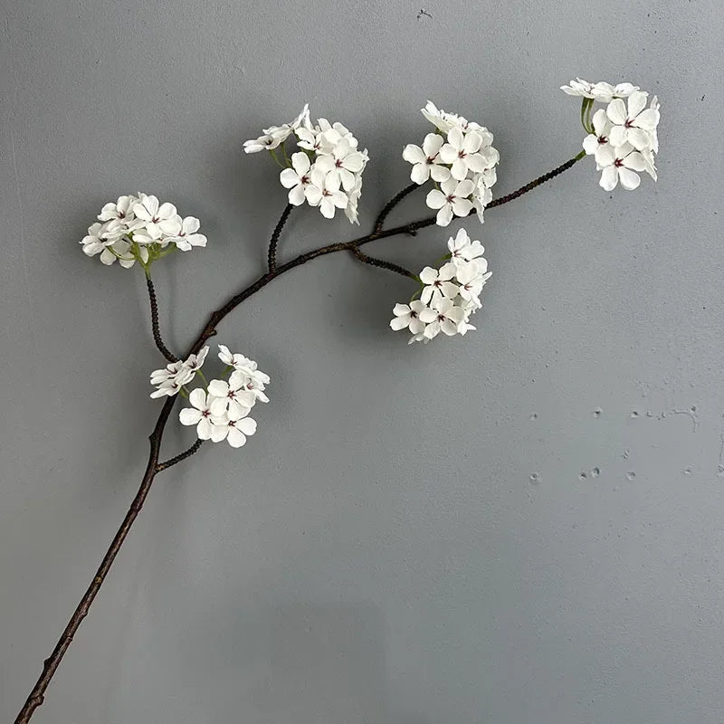 Artificial silk flowers for soft and elegant decoration - White
