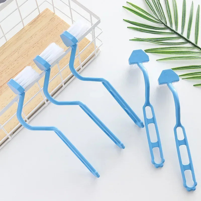 Set of 2 curved bathroom cleaning brushes - view 2