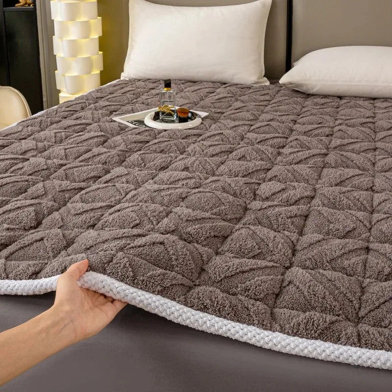 Soft winter velvet overmatelas lamb for students