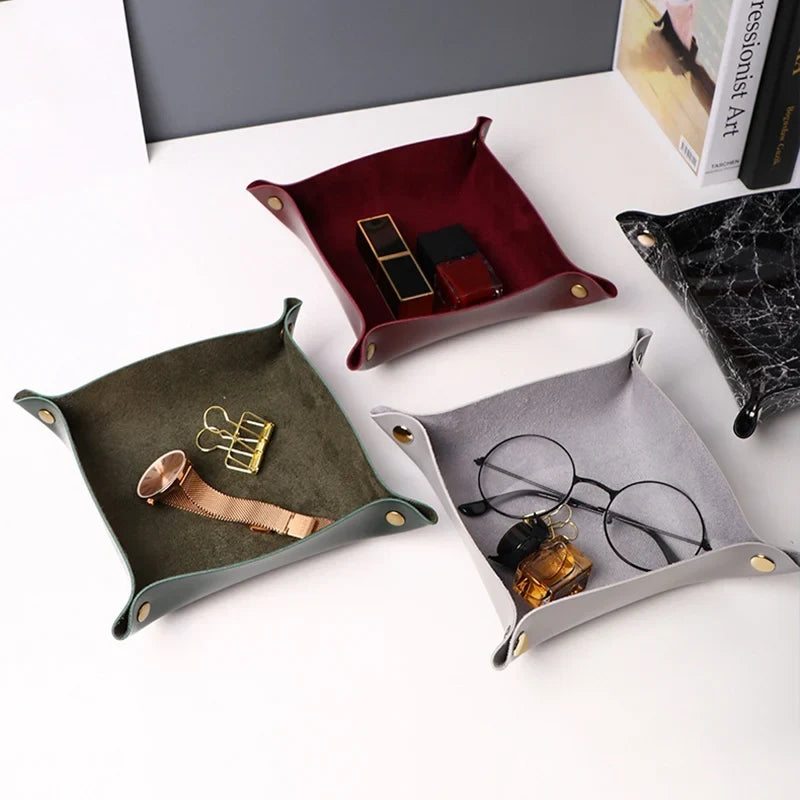 Decorative storage tray for jewelry and accessories
