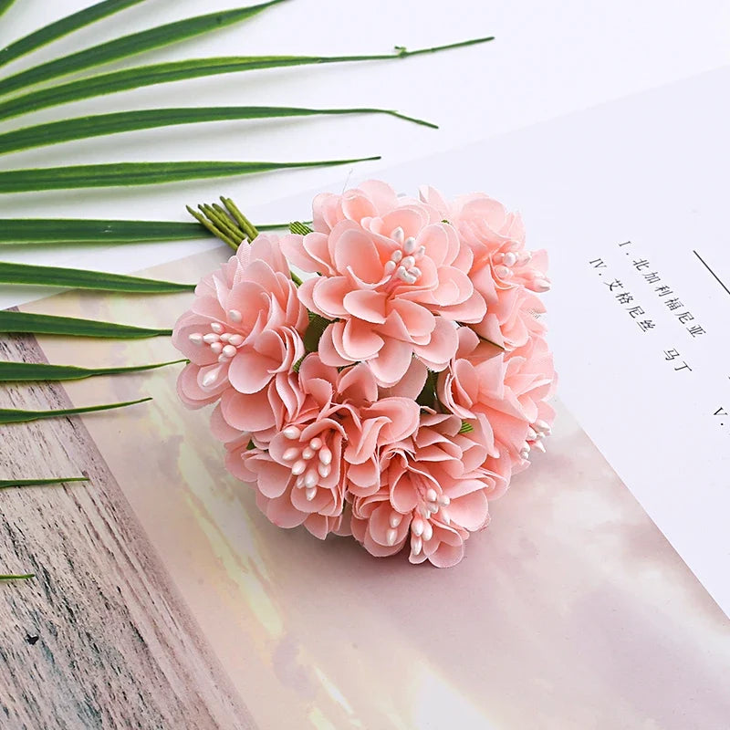 Bouquet of artificial hortensia mini flowers for decoration and DIY - Beige
