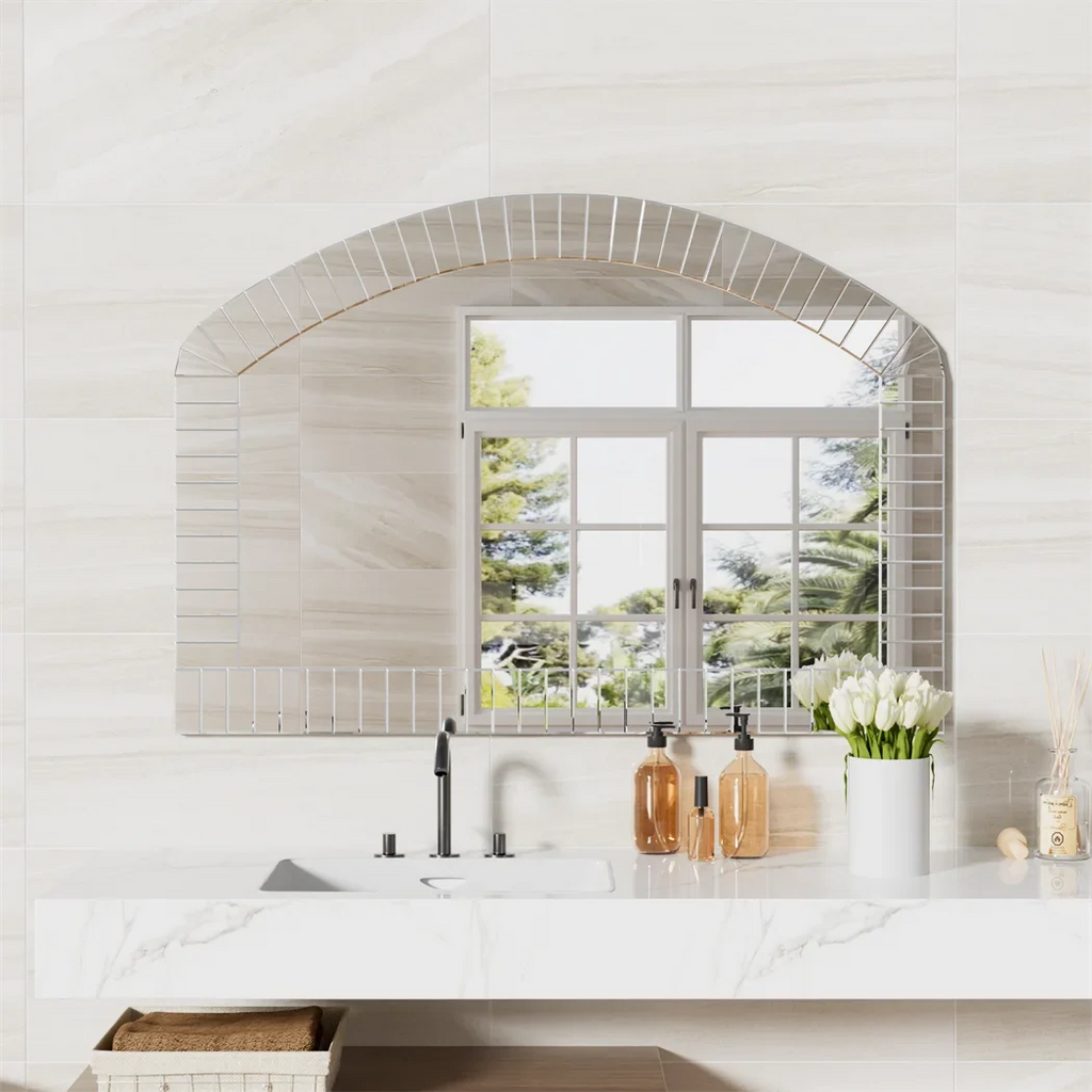 Large decorative wall mirror in Venetian bevelled glass - view 5