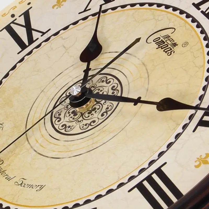 Classic silent retro wall clock in abs quartz - view 4