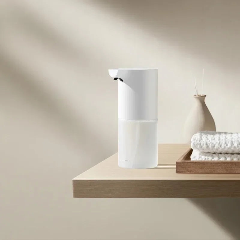 Automatic refillable foam dispenser for kitchen and bathroom - view 3