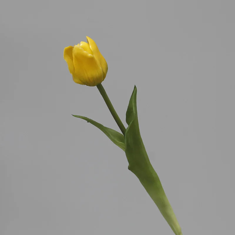 Realistic artificial tulips for wedding decorations and parties - Yellow