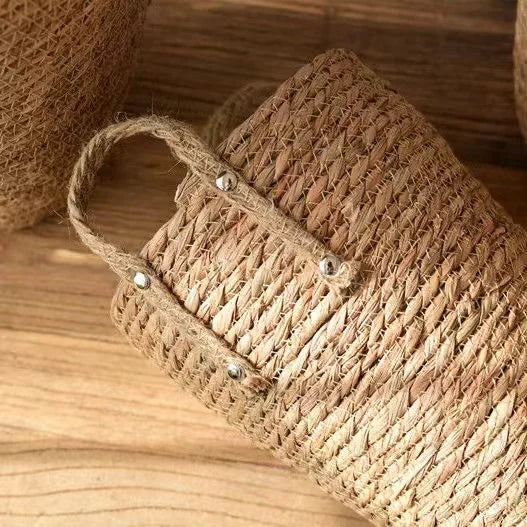 Large wicker basket for garden storage and decoration - view 6